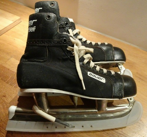 Ancienne paire patins à - paire, de