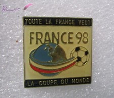 Pin's Coupe de France de Football 1998 ballon foot France 98  #A6