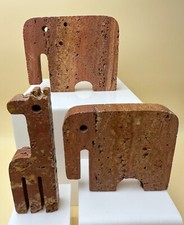 Ensemble de 3 sculptures en travertin rouge de Fratelli Mannelli Italy