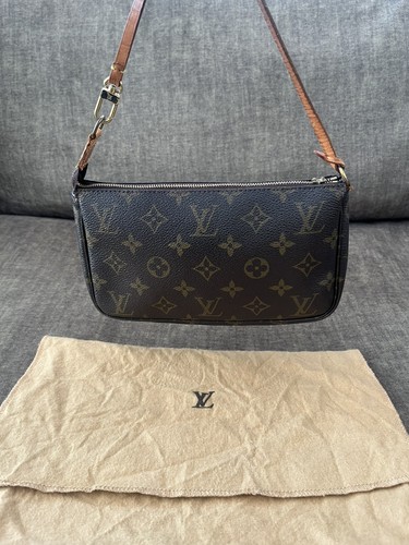 Pochette louis vuitton - louis,