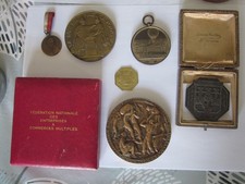 6 MEDAILLES A VOIR BALLON GIFFARD BANQUE DE FRANCE SAVOISINS DE PARIS 1933.....