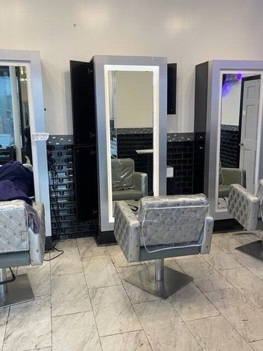 Salon stations and chairs - 6,