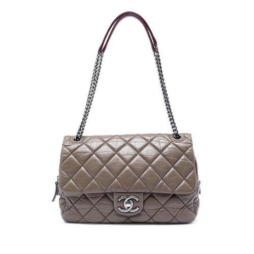 Chanel jumbo matelassé - chanel,