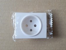 LEGRAND 85640 - 1 Enjoliveur pour Prise 2P+T SAGANE KOZI OPALIS BLANC 856 40