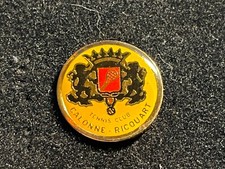 PINS PIN ENAMEL VILLE VILLAGE