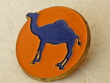 pin's pins badge.  animal.  dromadaire   chameau camel  Tab1