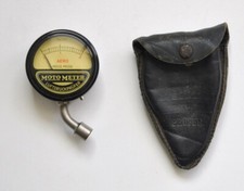 Manomètre ancien MOTOMETER AERO Luftdruckprüfer avec étui cuir années 50