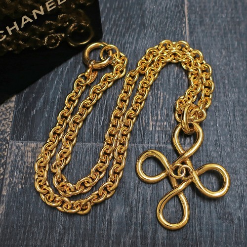 Collier pendentif vintage