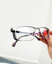 Lunettes de vue en titane gris