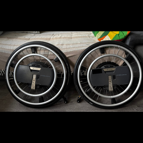 fauteuil roulant assistance electrique