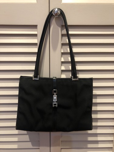 100 percent authentic gucci - 100,