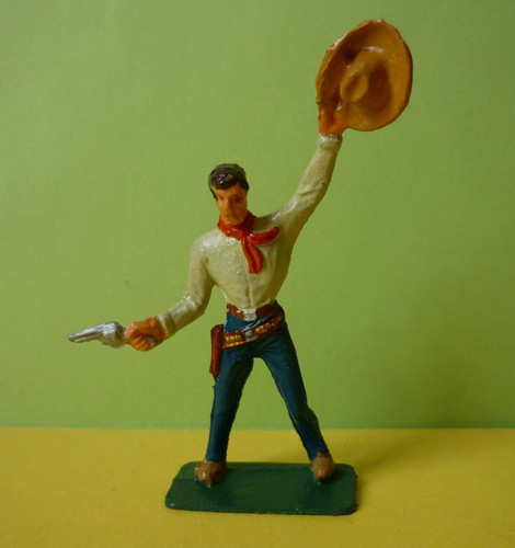 Figurine plastique peint - ,