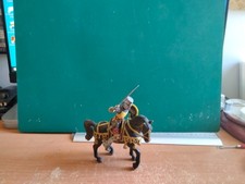 n°15 chevalier flandres avec épée schleich