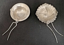 Superbes passe thé en argent