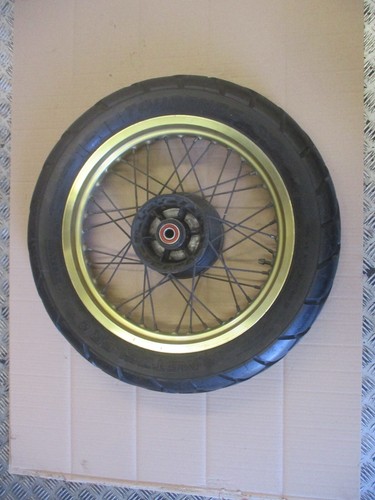 Roue arrière avec pneu - , très