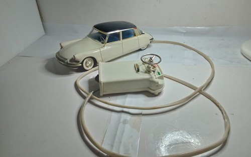 Gégé jouet ancien citroen - jouet,