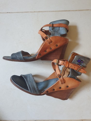 Sandales artisanales