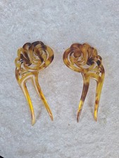 2 ANCIENS PEIGNES A CHEVEUX