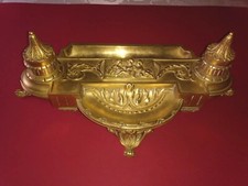 Important encrier en bronze doré. Époque fin XIX  ème . Paris 