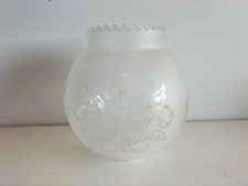 GLOBE VINTAGE LAMPE A PETROLE