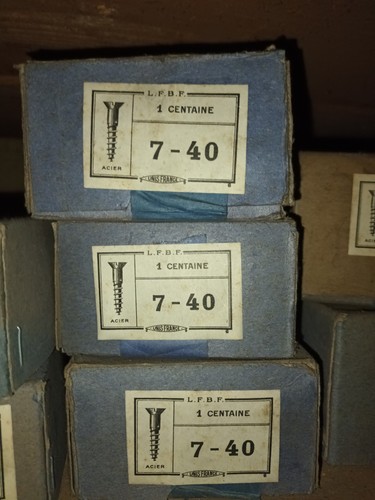 Lot vis bois tête fraisée - à,