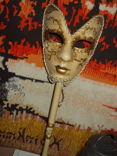 Masque vénitien avec - , manche