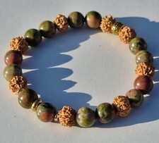 Bracelet en pierre naturelle d' unakite et rudraksha neuf créé en France 
