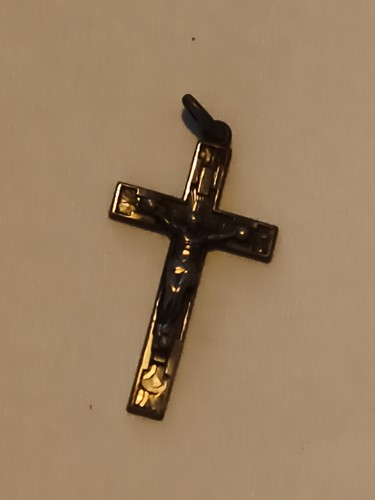 Petite croix ancienne