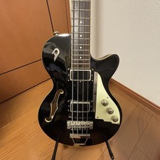 Guitare basse / basse