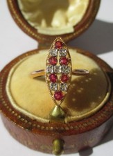 Bague Marquise XIXe Diamants Rubis naturels Or rose massif 18 carats et Platine