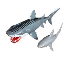 Tiger Shark Action Figure Set