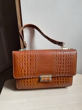 Ancien sac à main à soufflets vintage en cuir style crocodile