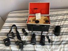 Mallette appareil photo argentique Konica + Accessoires Et Objectifs