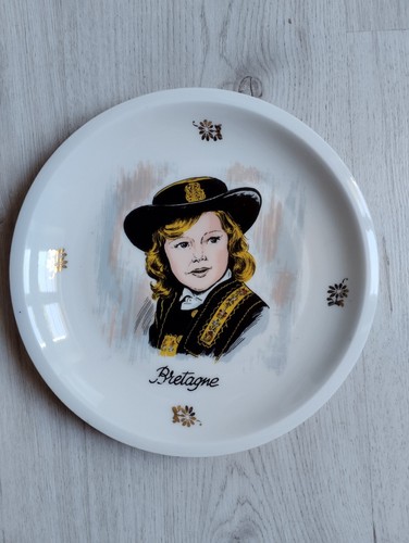 Ancienne assiette bretonne - ancienne,