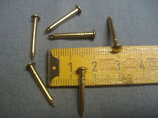 pointes en laiton tête ronde