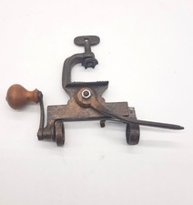Ancien sertisseur de cartouche