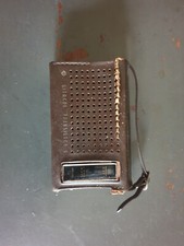 Transistor:     HITACHI 6     2 band     solid state     WH-638