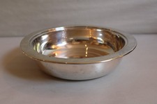 Saladier de service  en métal argenté, orfèvre Saint Médard, diamètre 22.2 cm