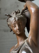 Statue Déesse Pied D’une