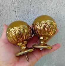 2 Anciens embouts de tringle à rideau???pomme/boule d'escalier??? métal jaune n1