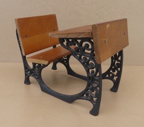 Ancien bureau pupitre - , d'école