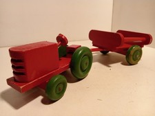 Joujoulac Monneret tracteur Renault D22 en bois avec remorque 1/24 BE