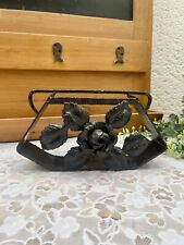 Porte Courrier Mural Vintage en Fer Forgé – Décor Feuilles et Rose Lettres