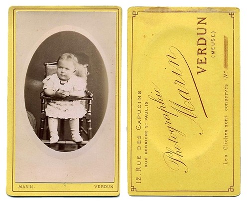 Cdv bébé fille dans - cdv, chaise