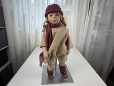 Poupée d'artiste poupée en porcelaine Kaye Wiggs 55 cm. Excellent état