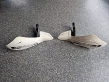 Protège main Polisport pour