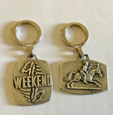 2 porte clefs Augis Club Week-End -tiercé-course hippique -keychain R6