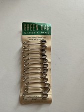 US WW2  SAFETY PINS OAK ORIGINAL - MEDICAL DEPARTMENT 