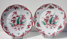 PAIRE D'ASSIETTES ANCIENNES EN
