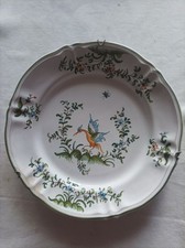 Assiette Moustiers Lallier